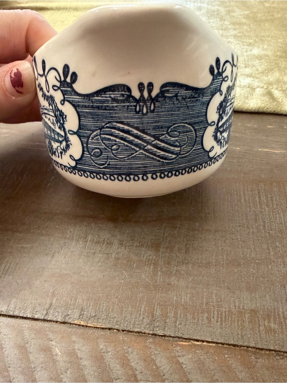 Vintage Currier &Ives Creamer Pitcher - Picture 3 of 8